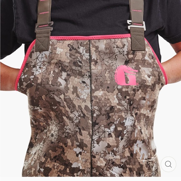 Gator 🐊 Waders - EVO1 Womens Small Waders- Seven Camouflage 🤎 - Picture 2 of 6